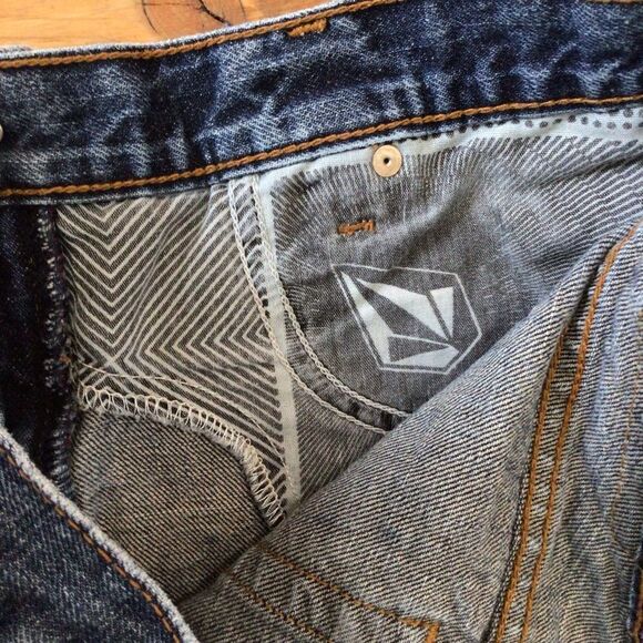 VOLCOM stone board wear jeans skirt size 5 - Picture 7 of 10